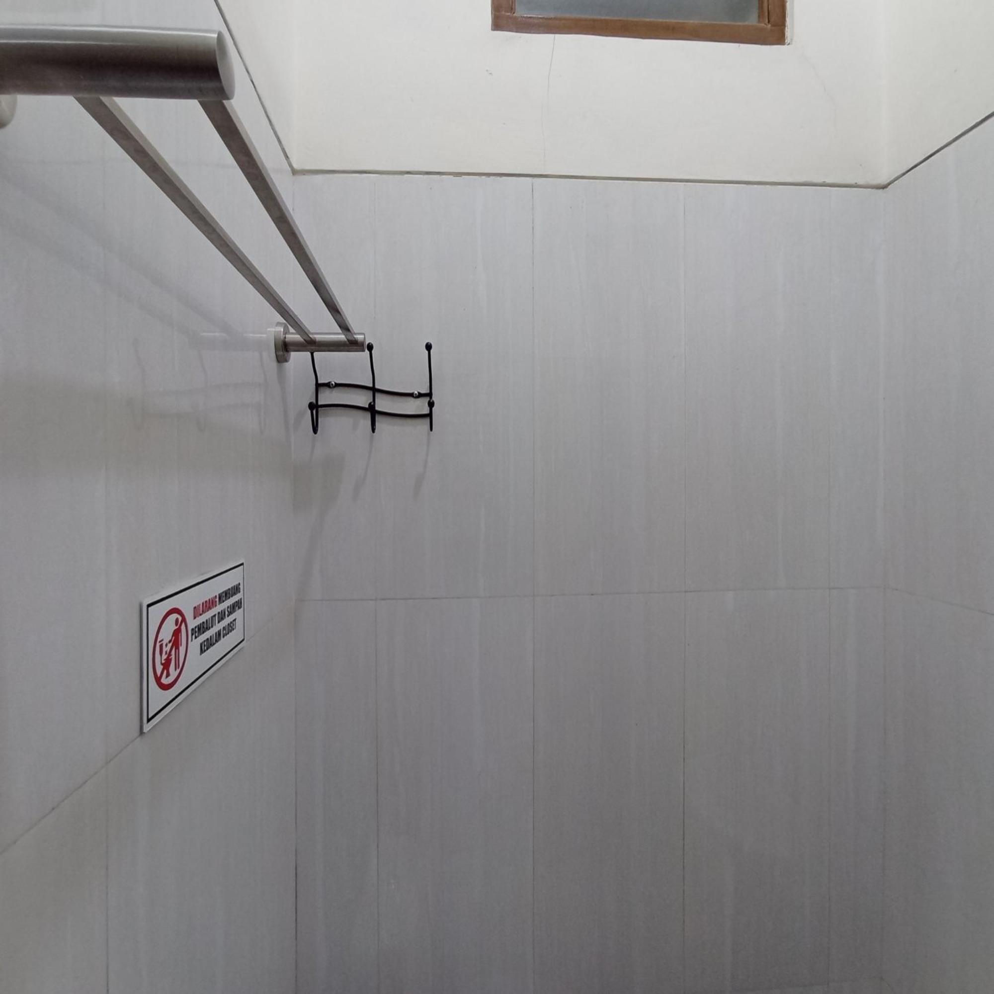 Reddoorz At Syariah House Purwokerto Hotel Eksteriør billede