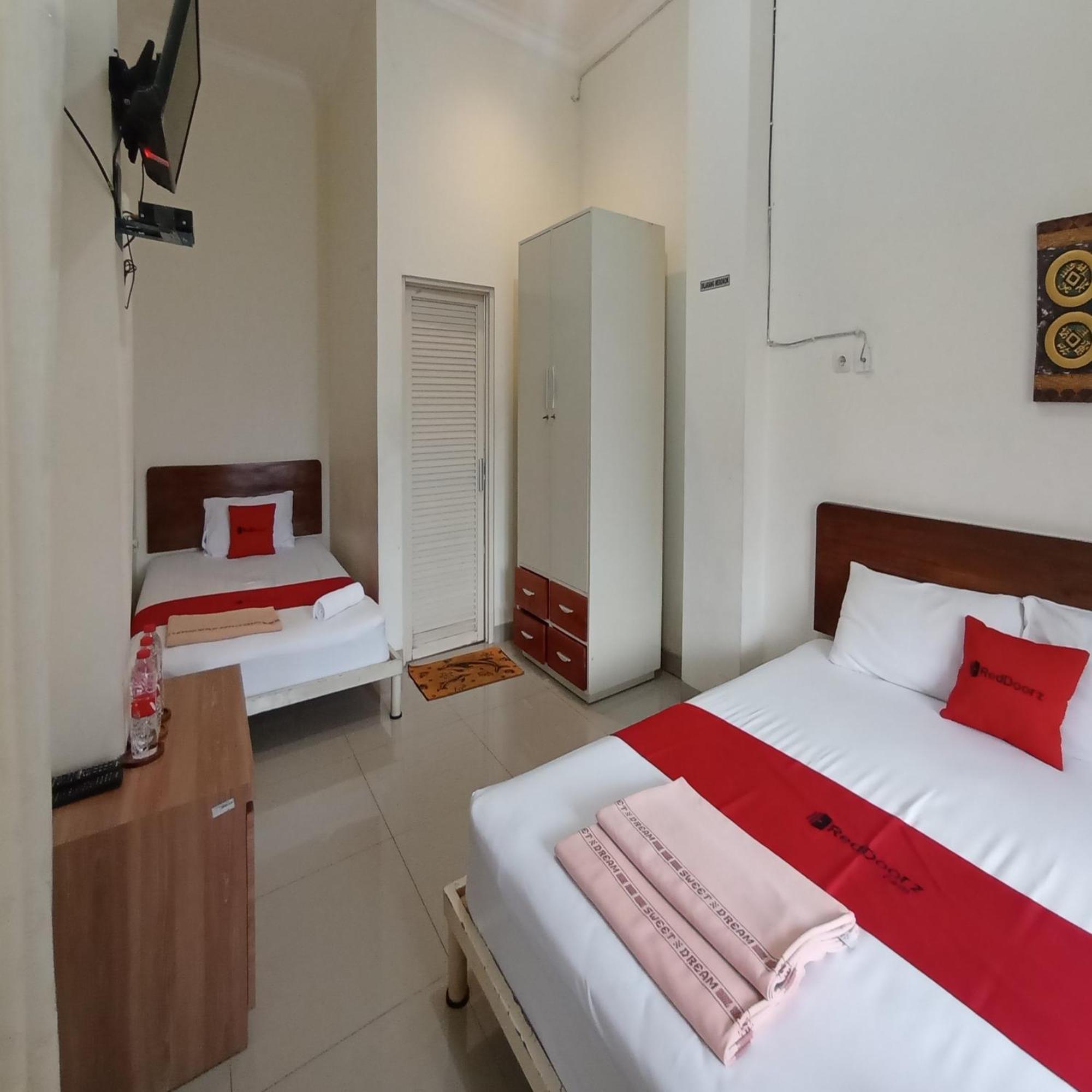 Reddoorz At Syariah House Purwokerto Hotel Eksteriør billede