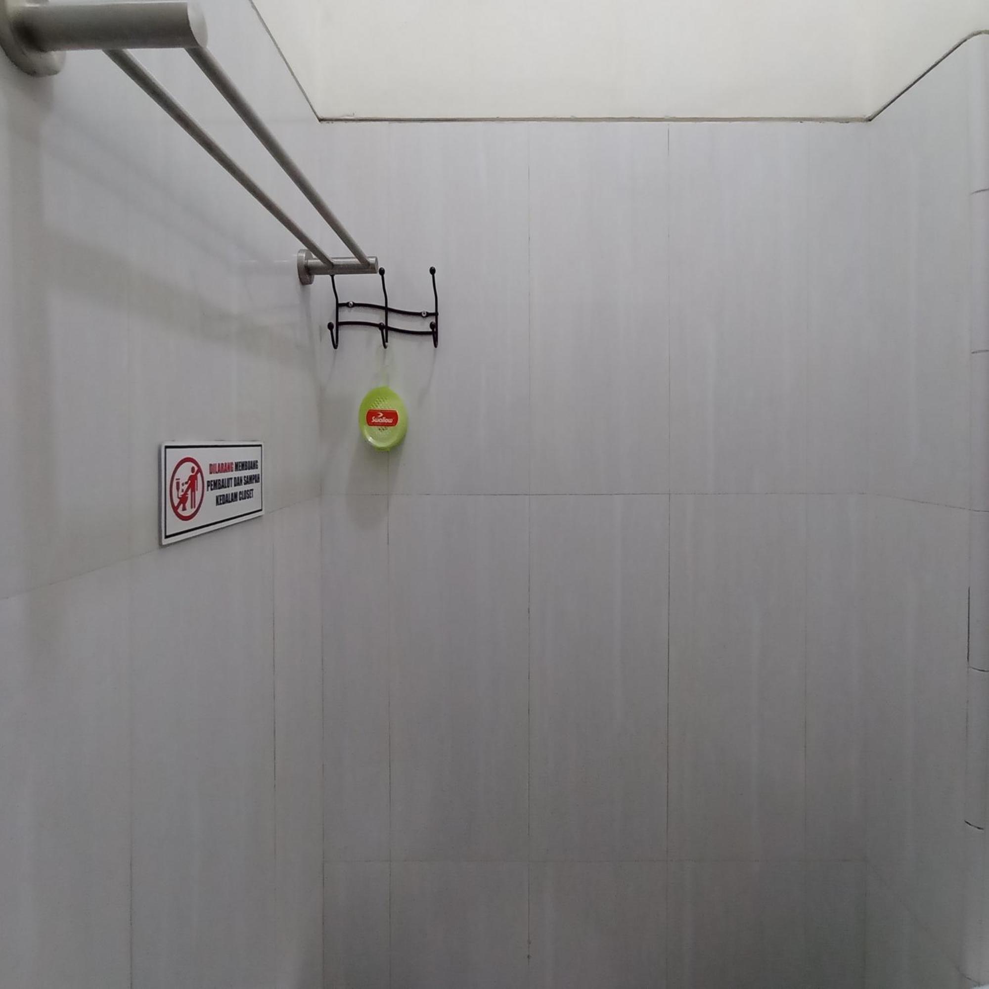 Reddoorz At Syariah House Purwokerto Hotel Eksteriør billede
