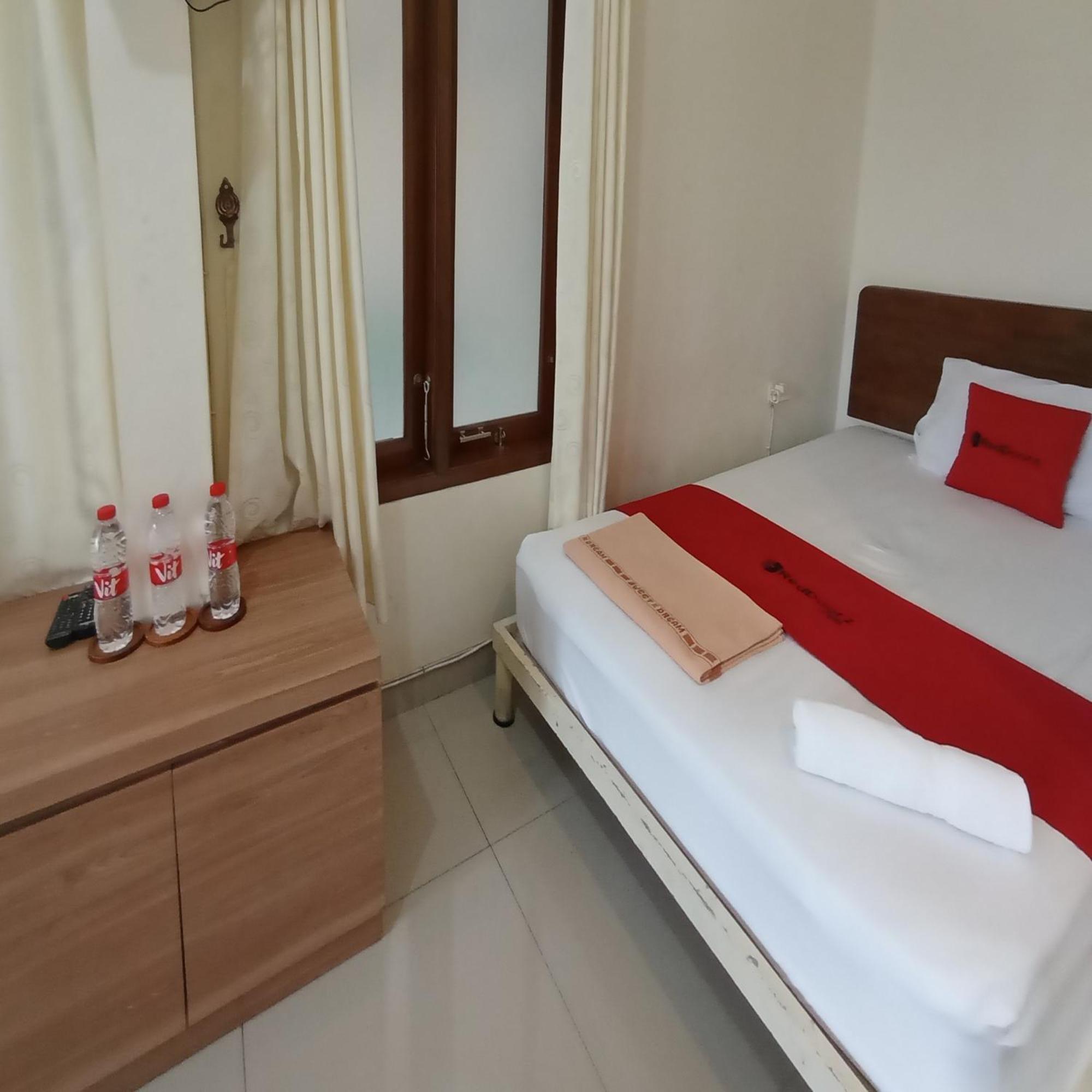 Reddoorz At Syariah House Purwokerto Hotel Eksteriør billede