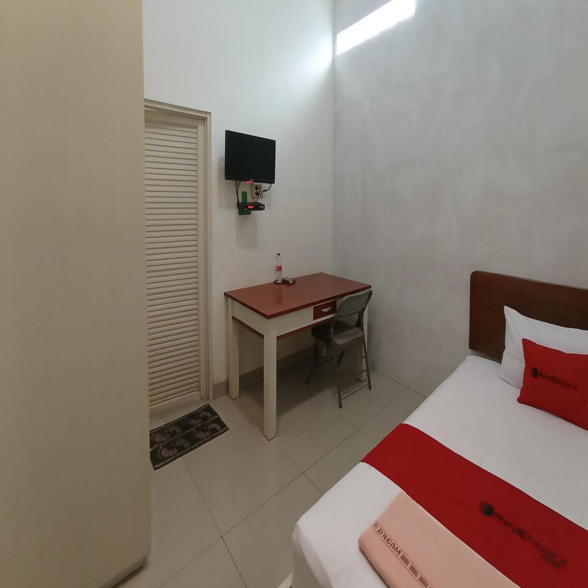 Reddoorz At Syariah House Purwokerto Hotel Eksteriør billede